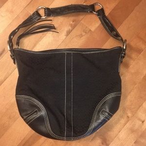 Coach signature black shoulder bag leather…